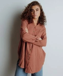 Newbury Kustom Apparel Hudson Linen Top FINAL SALE