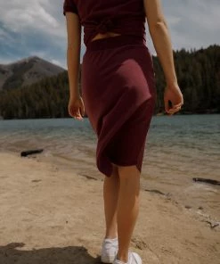 TeaNRose Berry Sweet Skirt In Plum