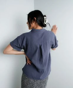 Leia&Co Apparel Lori Top In Navy 