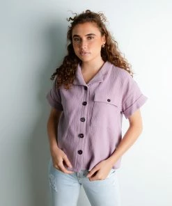 Leia&Co Lori Top In Lavender Apparel