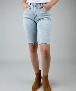 TeaNRose Apparel Runaway Denim Shorts