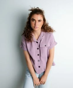 Leia&Co Lori Top In Lavender Apparel