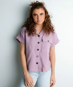 Leia&Co Lori Top In Lavender Apparel