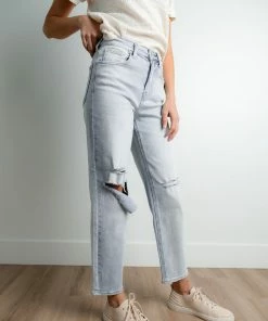 Risen Beckstead Mom Jeans Apparel