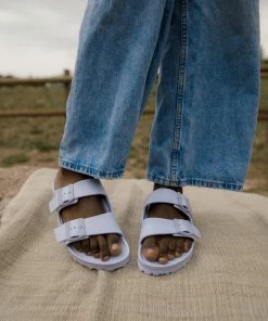 Birkenstock Arizona Essentials In Purple