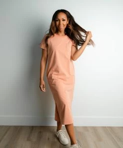 TeaNRose Delta Dress In Coral Apparel