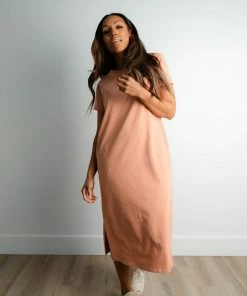 TeaNRose Delta Dress In Coral Apparel