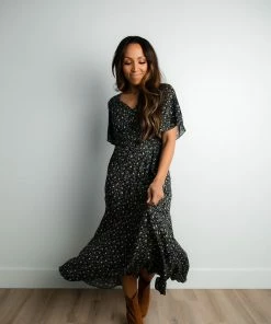 TeaNRose Sinclair Floral Dress