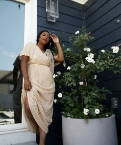 TeaNRose Goldfinch Maxi Dress Apparel