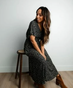 TeaNRose Sinclair Floral Dress