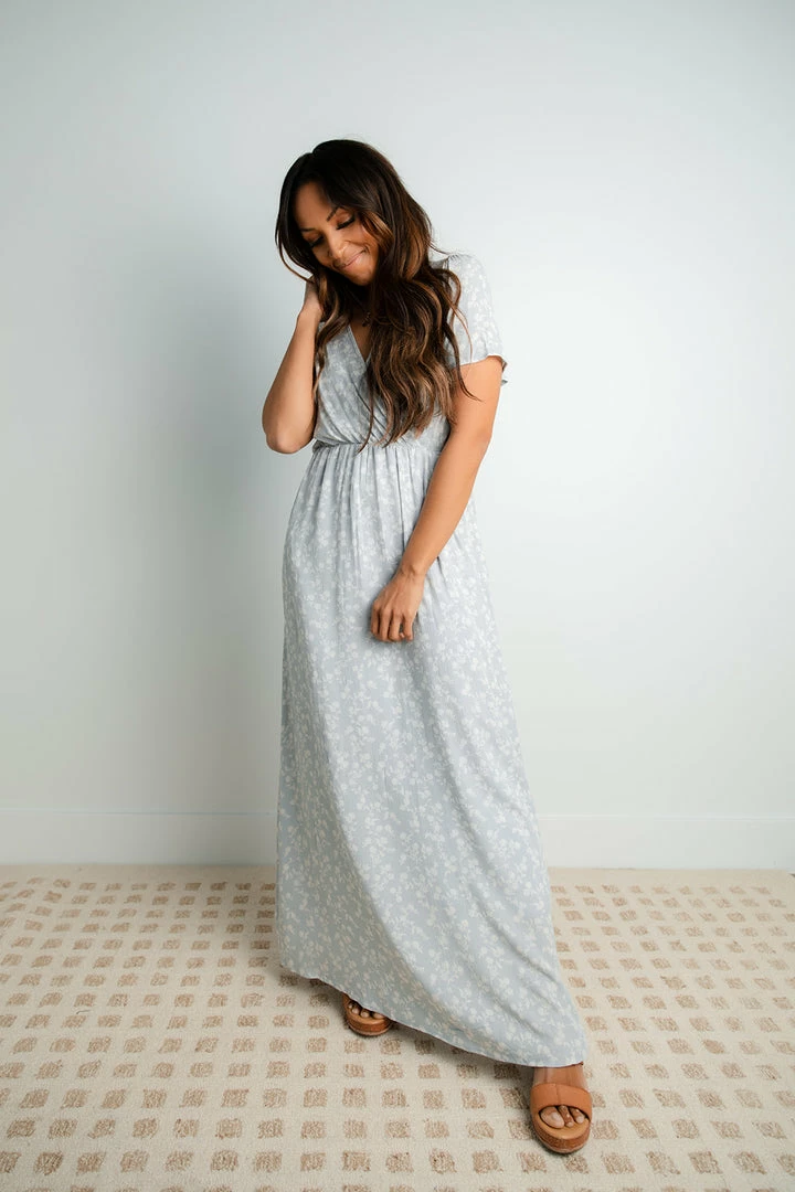 Nest Style & Design Apparel Jeanette Floral Dress