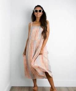 TeaNRose Apparel Televised Midi Dress