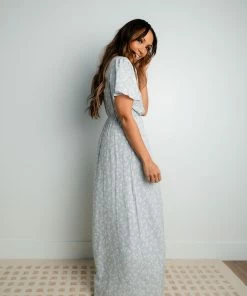 Nest Style & Design Apparel Jeanette Floral Dress