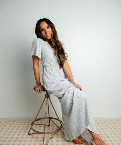 Nest Style & Design Apparel Jeanette Floral Dress