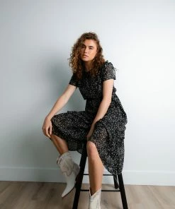 TeaNRose Vesta Floral Dress Apparel