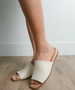 Thistle And Clover Harper Sandal In Beige Shoes