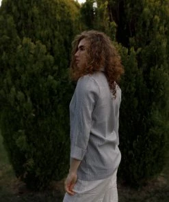 Doe & Rae Apparel Pettey Linen Blazer