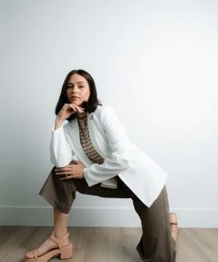 TeaNRose Apparel Flora White Blazer