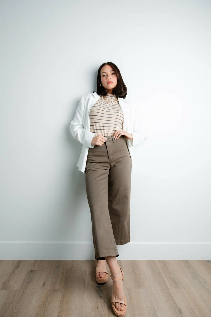 TeaNRose Apparel Flora White Blazer