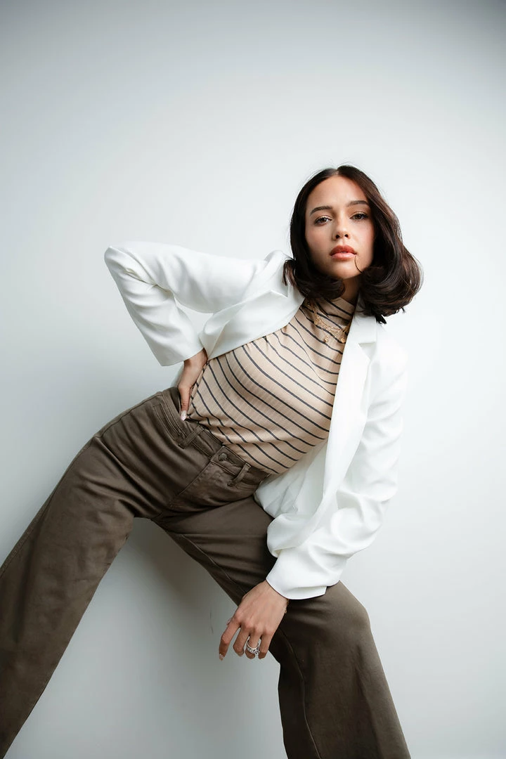 TeaNRose Apparel Flora White Blazer