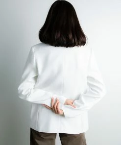 TeaNRose Apparel Flora White Blazer