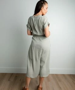 Doe & Rae Waverly Midi Dress