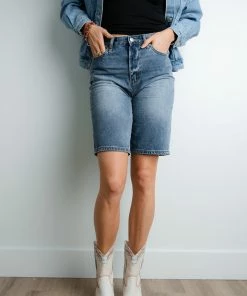 TeaNRose Capulet Boyfriend Shorts Apparel