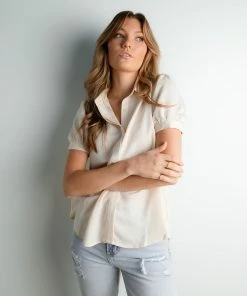 Doe & Rae Capri Button Blouse