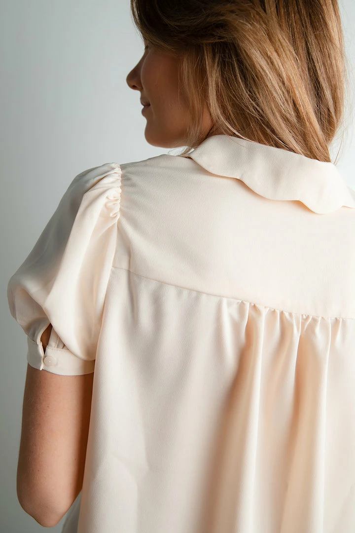 Doe & Rae Capri Button Blouse