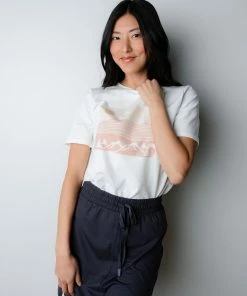 TeaNRose Pink Valley Graphic