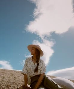 BBC Apparel/OATNY Linda Floral Blouse