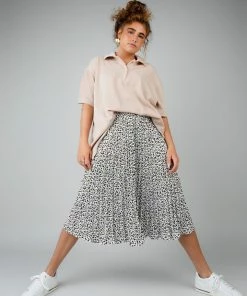 Calista Clueless Floral Skirt Apparel