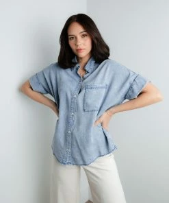 En Creme Grace Denim Button Down