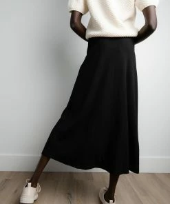 ModRef Cove Black Skirt Apparel