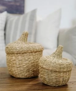 Creative Co-op Home Decor Woven Seagrass Basket With Lid