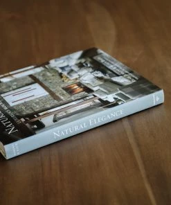 Hachette Natural Elegance: Luxurious Mountain Living