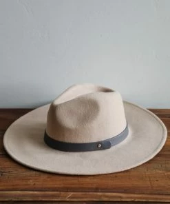 Queens Inc Mona Wool Hat Accessories