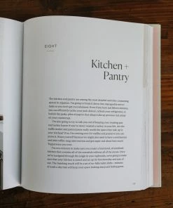 Penguin Random House Minimalista: Your Step-by-Step Guide To A Better Home, Wardrobe, And Life