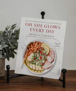 Penguin Random House Oh She Glows Every Day: Quick And Simply Satisfying Plant-based Recipes: A Cookbook