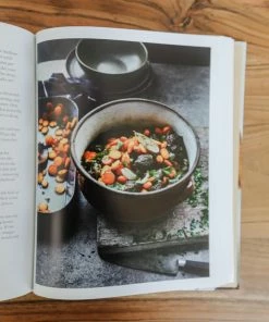 Penguin Random House Home Decor Dinner In French