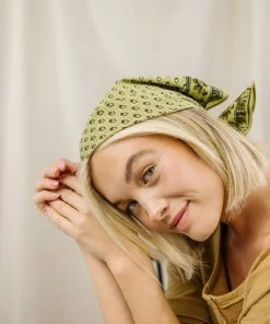 Leto Arowyn Vintage Bandana