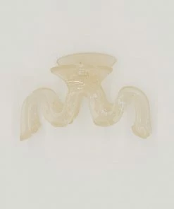 Angels Welcome Market Juno Claw Clip