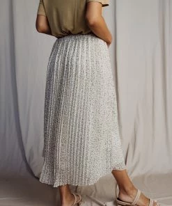 TeaNRose Marina Pleated Skirt FINAL FEW